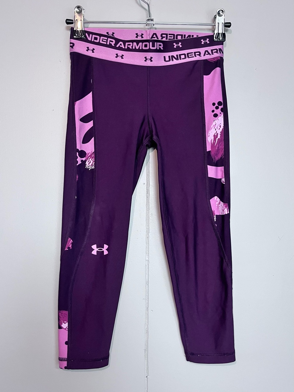 Under Armour Youth Small Purple Pink Printed Compression Leggings